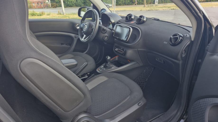 Smart EQ fortwo Coupe automatik, fotografija 3