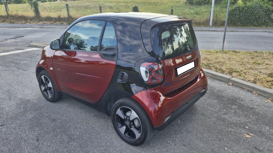 Smart EQ fortwo Coupe automatik, fotografija 9