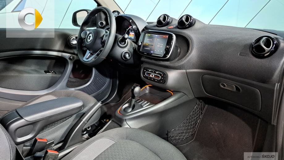 SMART FOR2 EQ PASSION / JBL / 22 kW PUNJAČ / ZIMSKI PAKET / *8193 KM*, fotografija 12