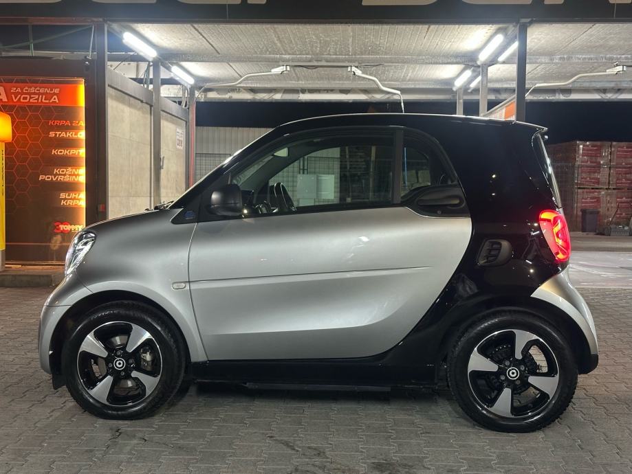 Smart EQ fortwo, FULL OPREMA, zamjena za smart benzin uz nadoplatu, fotografija 3