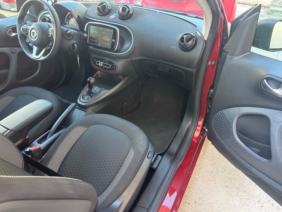 Smart EQ RED SPORT, 7/2023 g FULL OPREMA, može zamjena za smart benzin, fotografija 17