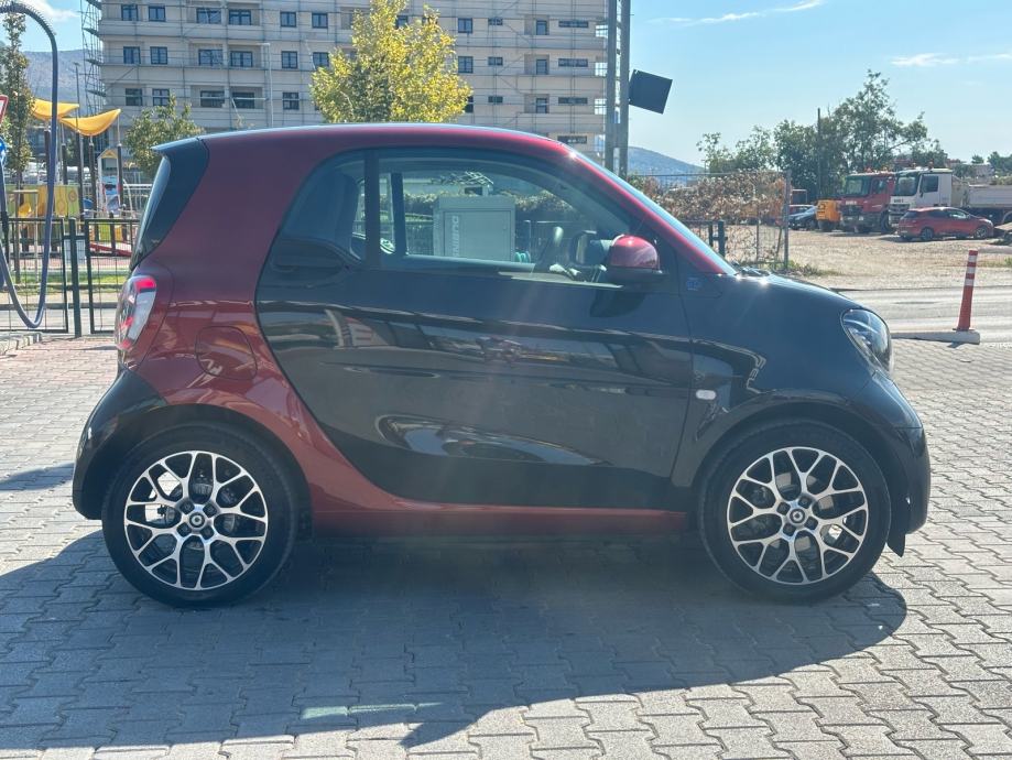 Smart EQ RED SPORT, 7/2023 g FULL OPREMA, može zamjena za smart benzin, fotografija 8