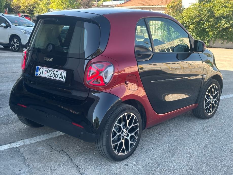 Smart EQ RED SPORT, 7/2023 g FULL OPREMA, može zamjena za smart benzin, fotografija 11