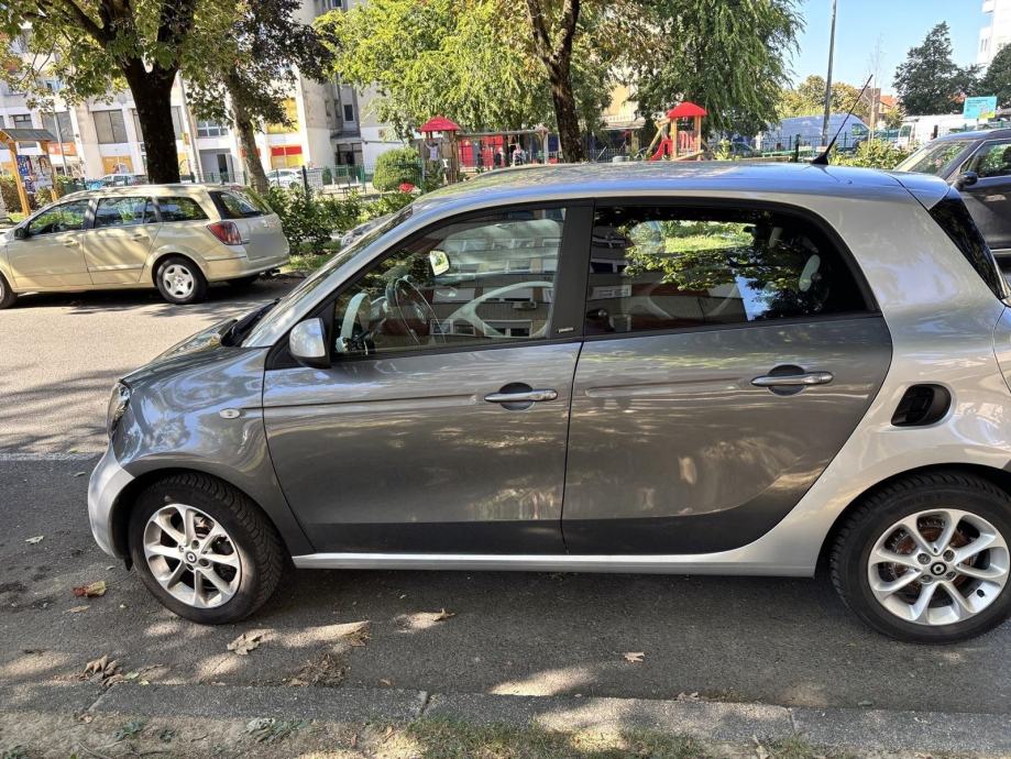 Smart ForFour 0.9 Turbo Passion, 90 KS, 2017., 64.881 km, garažiran, fotografija 4