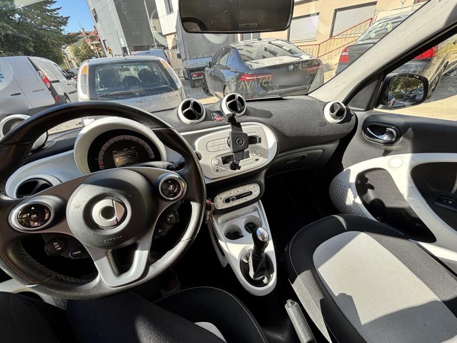 Smart ForFour 0.9 Turbo Passion, 90 KS, 2017., 64.881 km, garažiran, fotografija 6