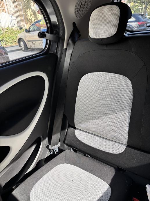 Smart ForFour 0.9 Turbo Passion, 90 KS, 2017., 64.881 km, garažiran, fotografija 10