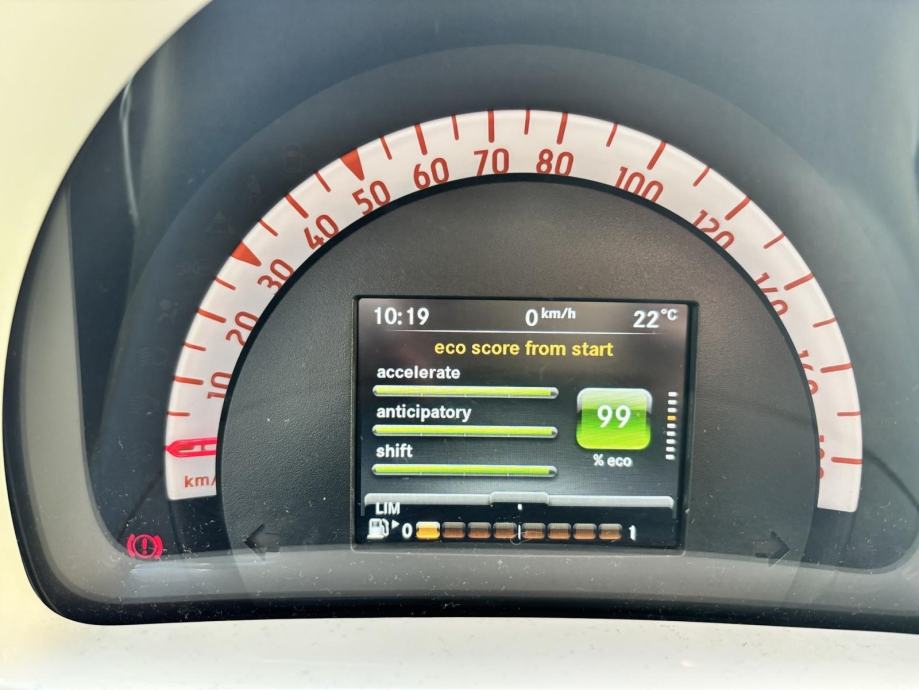 Smart ForFour 0.9 Turbo Passion, 90 KS, 2017., 64.881 km, garažiran, fotografija 11