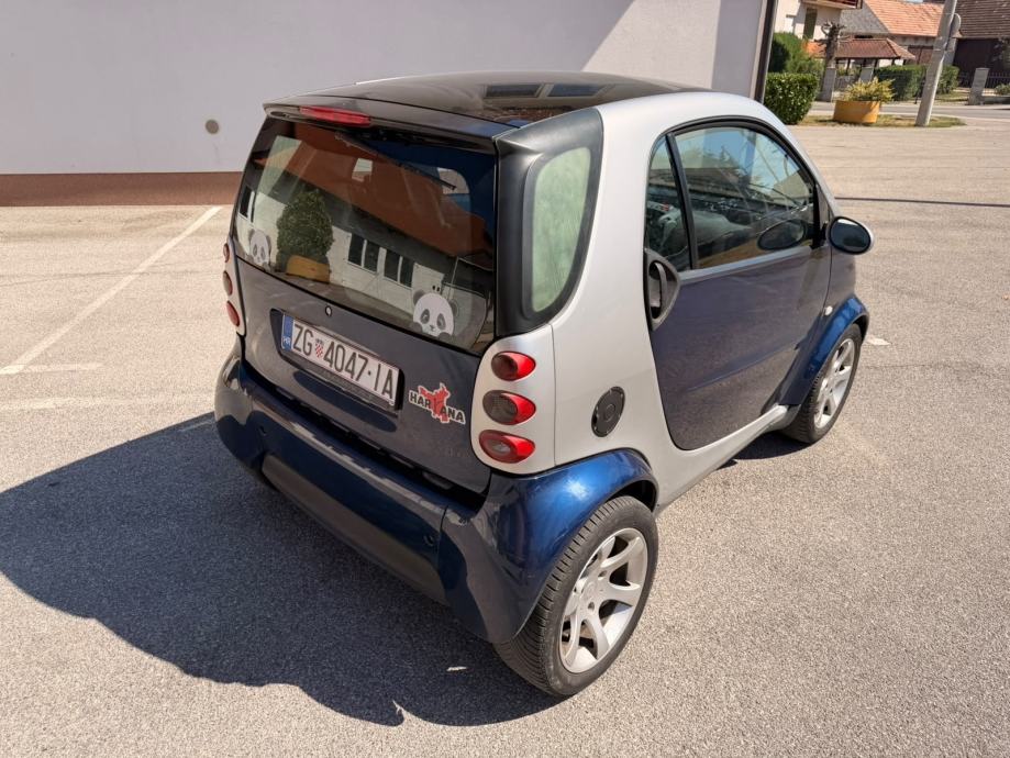 Smart forfour automatik KLIMA AUTO DOBAR PALI VOZI DIZEL, fotografija 3