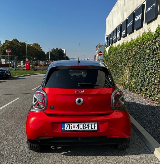 Smart forfour EQ Automatik*Prime*LED*Navi*Kamera*Panorama*NOVOO, fotografija 5
