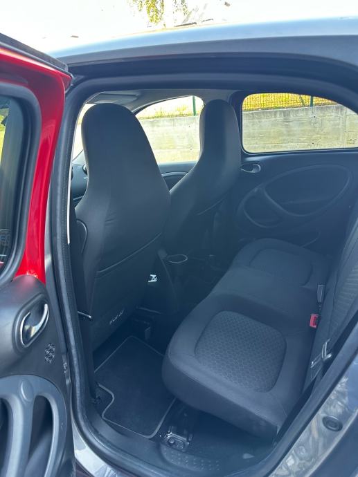 Smart forfour EQ Automatik*Prime*LED*Navi*Kamera*Panorama*NOVOO, fotografija 13