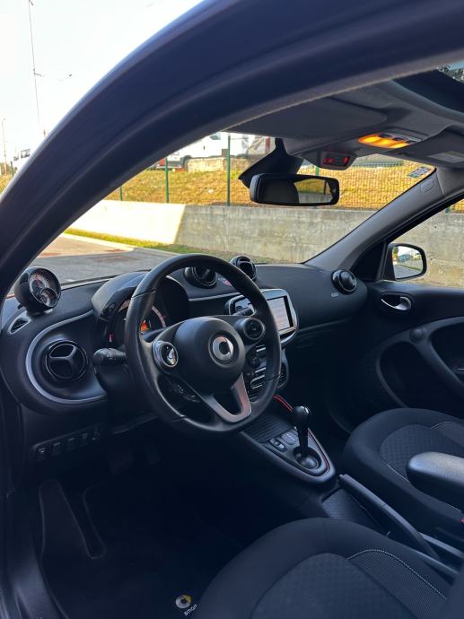 Smart forfour EQ Automatik*Prime*LED*Navi*Kamera*Panorama*NOVOO, fotografija 11