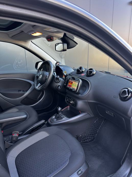 Smart forfour EQ Automatik*Prime*LED*Navi*Kamera*Panorama*NOVOO, fotografija 12