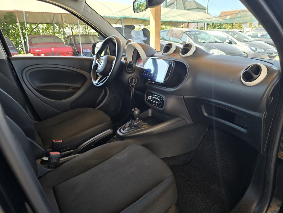 Smart forfour EQ / Facelift /9.999 sa PDV/ Navigacija / Servisna /, fotografija 10