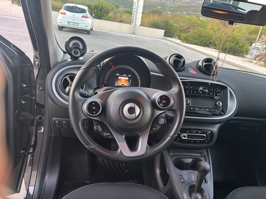 Smart forfour automatik 2019, fotografija 8