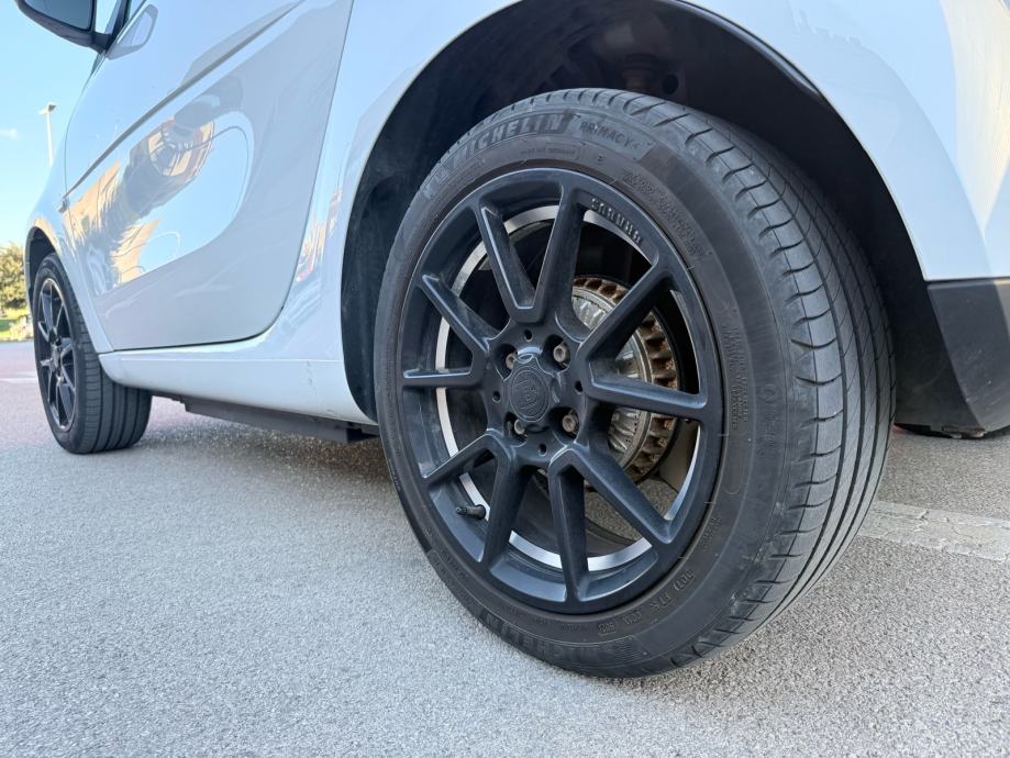 Smart EQ Cabrio • BRABUS line • 22 kW punjač • FULL oprema • Reg 7/27, fotografija 17