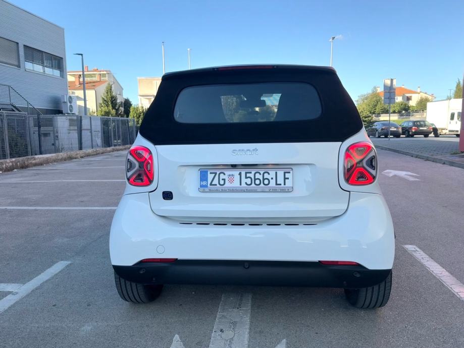 Smart EQ Cabrio • BRABUS line • 22 kW punjač • FULL oprema • Reg 7/27, fotografija 5