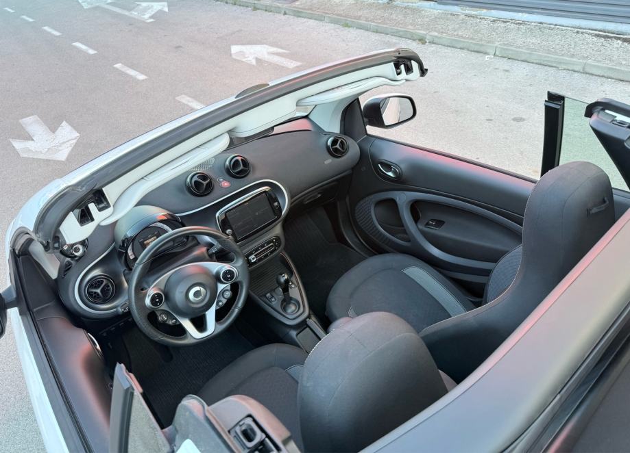 Smart EQ Cabrio • BRABUS line • 22 kW punjač • FULL oprema • Reg 7/27, fotografija 10