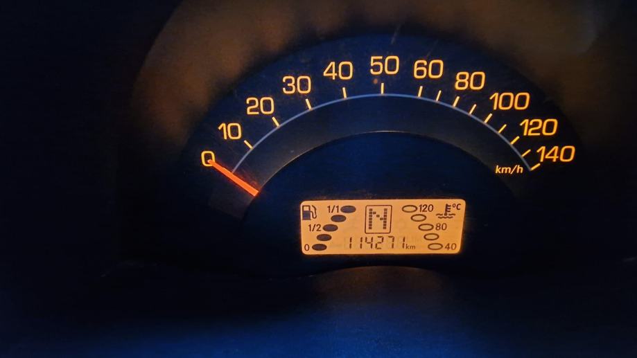Smart fortwo cabrio Passion-JESENSKI TJEDNI BONUS-SAMO 110.000KM, fotografija 9