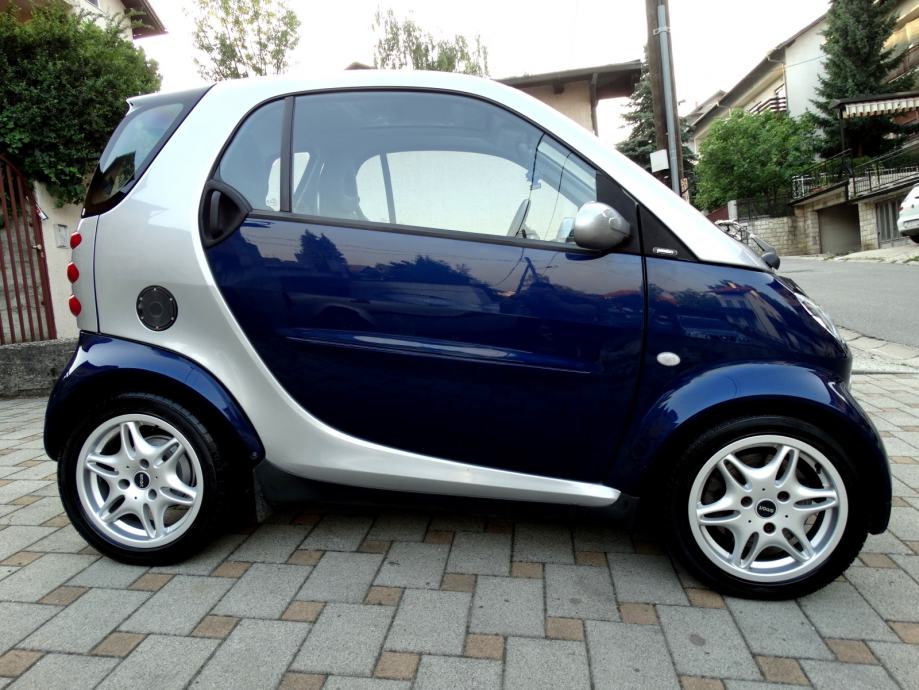 Smart fortwo cdi 800 (DIESEL) 2006. PANORAMA, KLIMA, ALU