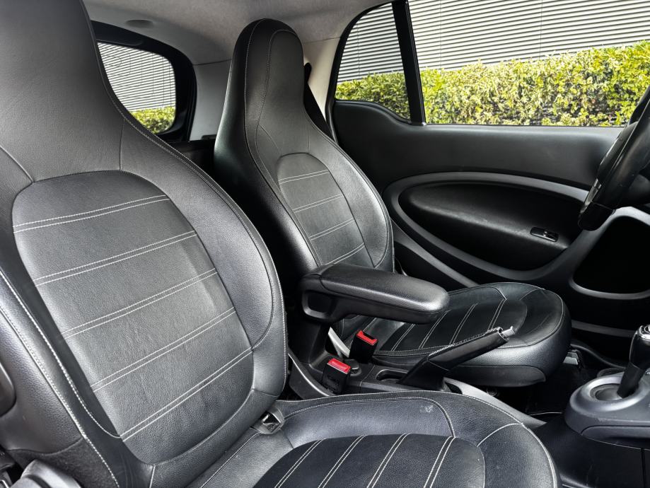 Smart Fortwo Coupe 0.9 Turbo 90ks Nije Uvoz Prime,Koza…, fotografija 15