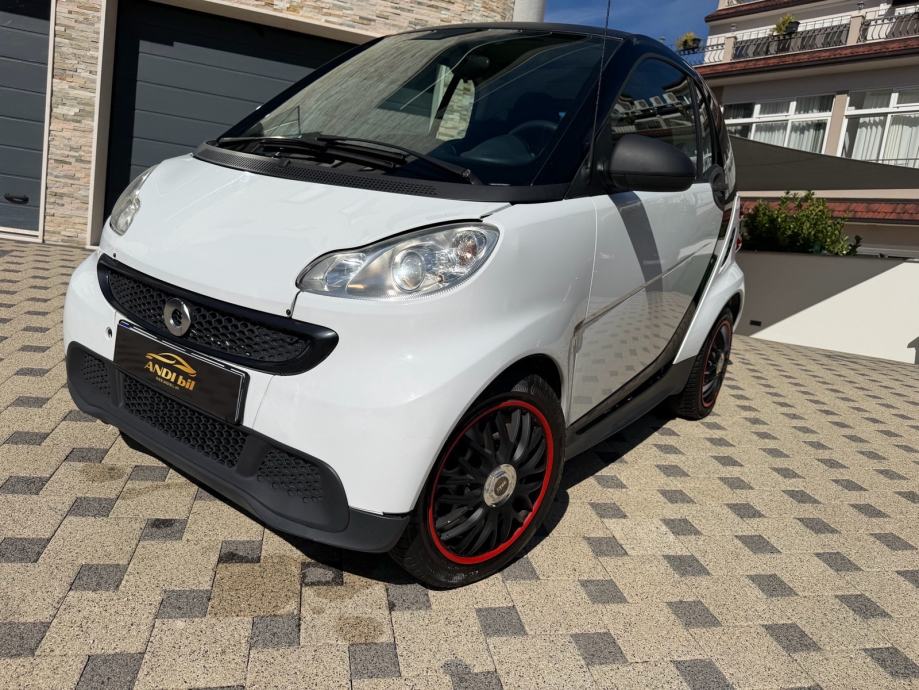 Smart fortwo coupe 1,0, automatik, klima, fotografija 2