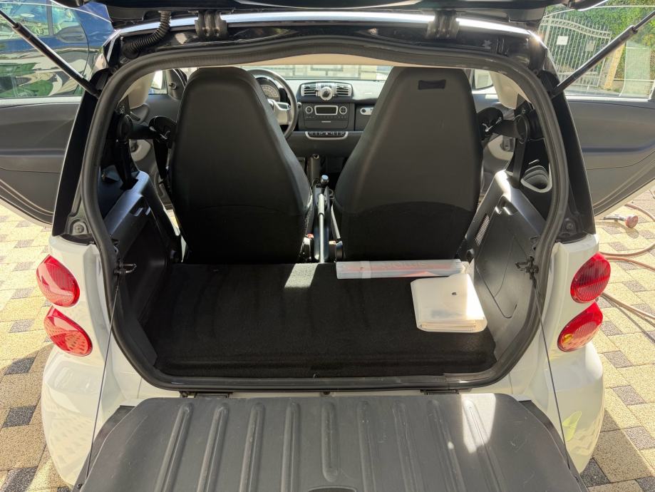 Smart fortwo coupe 1,0, automatik, klima, fotografija 10