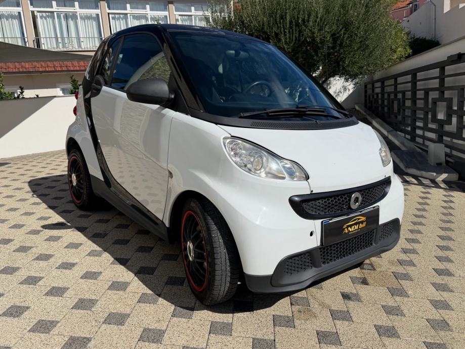 Smart fortwo coupe 1,0, automatik, klima, fotografija 4