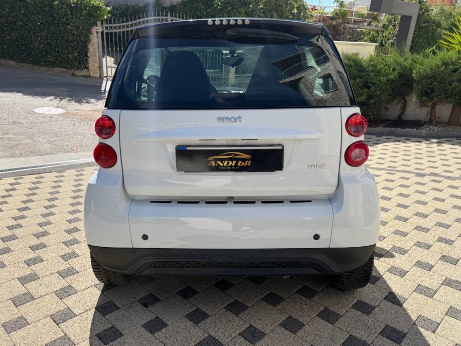 Smart fortwo coupe 1,0, automatik, klima, fotografija 8