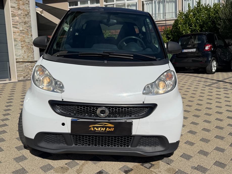 Smart fortwo coupe 1,0, automatik, klima, fotografija 9