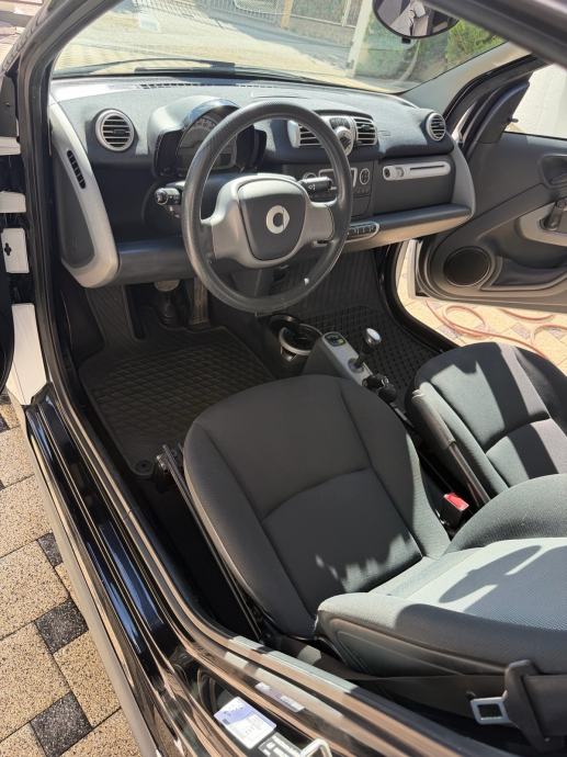 Smart fortwo coupe 1,0, automatik, klima, fotografija 14