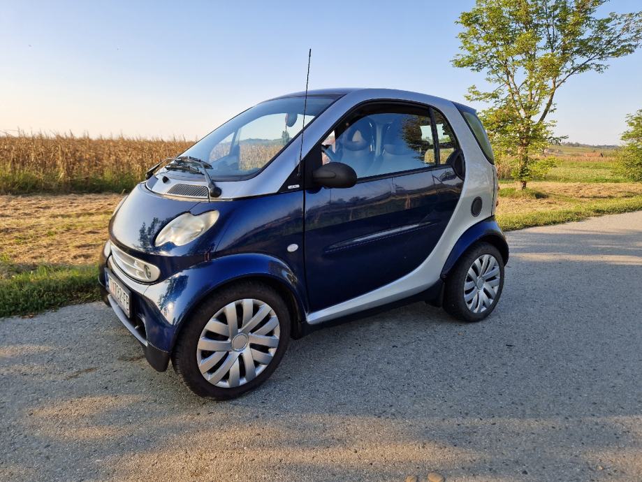 Smart fortwo coupe MC01, 2022 god.