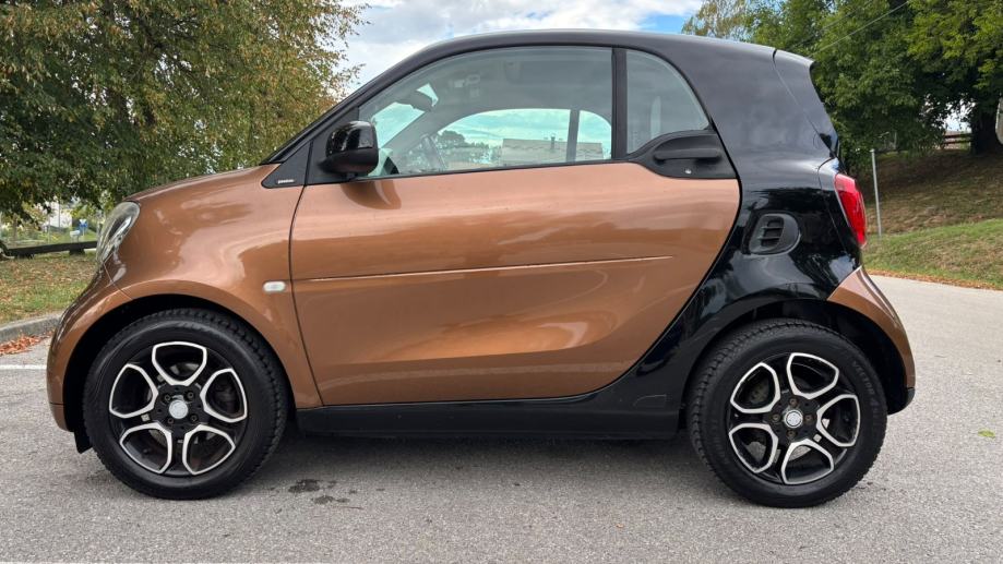 Smart fortwo coupe Panorama . Top stanje ! 117 tkm ! Reg 10/27, fotografija 6