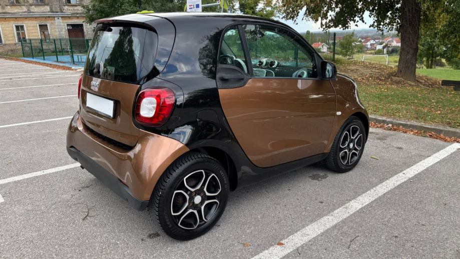 Smart fortwo coupe Panorama . Top stanje ! 117 tkm ! Reg 10/27, fotografija 9