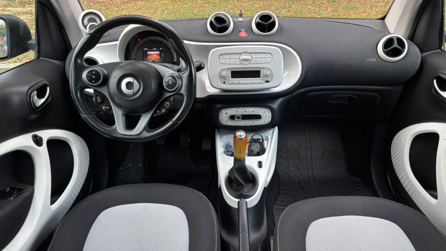 Smart fortwo coupe Panorama . Top stanje ! 117 tkm ! Reg 10/27, fotografija 13