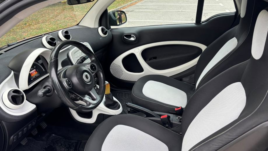 Smart fortwo coupe Panorama . Top stanje ! 117 tkm ! Reg 10/27, fotografija 14