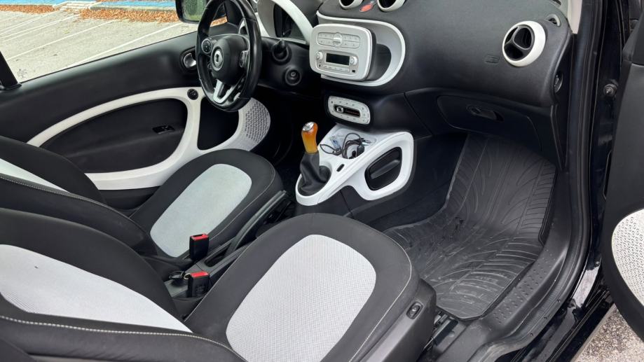 Smart fortwo coupe Panorama . Top stanje ! 117 tkm ! Reg 10/27, fotografija 15