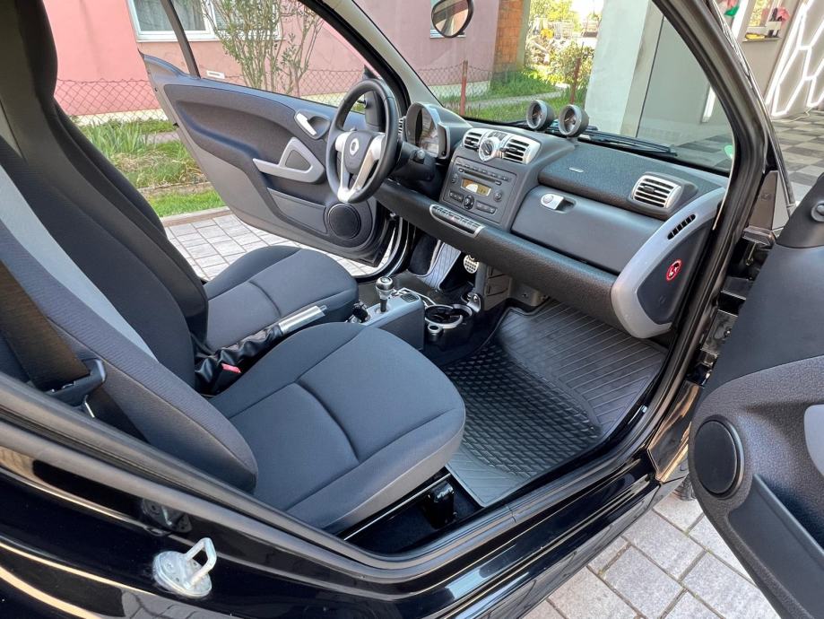 Smart fortwo coupe Pulse automatik, fotografija 9