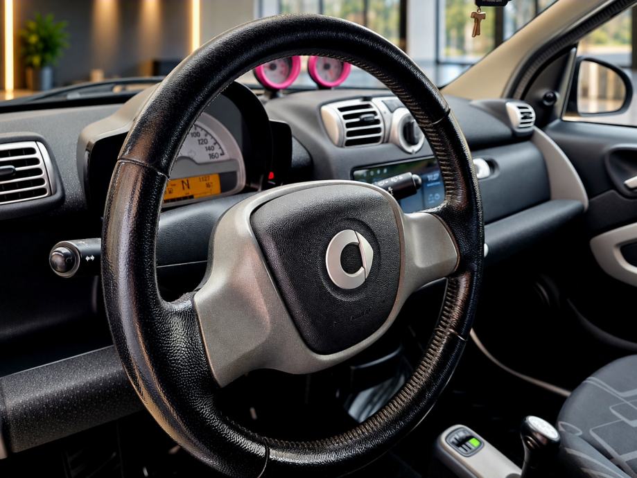 Smart fortwo coupe Pure Softip 1.0***AUTOMATIK***KLIMA***TOP STANJE***, fotografija 16