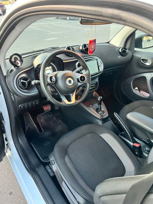 Smart fortwo coupe Smart EQ automatik, fotografija 6