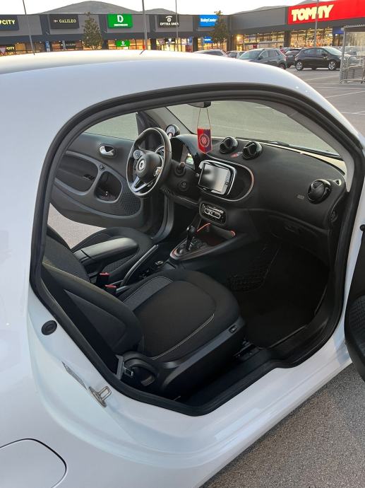 Smart fortwo coupe Smart EQ automatik, fotografija 11