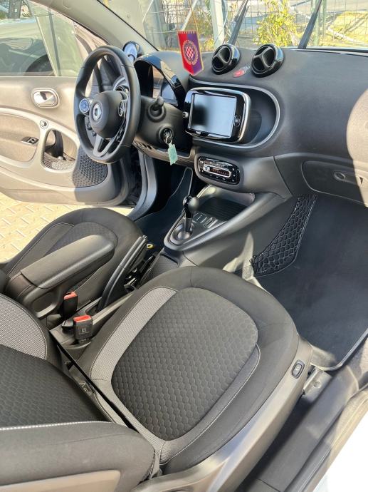 Smart fortwo coupe Smart EQ automatik, fotografija 12