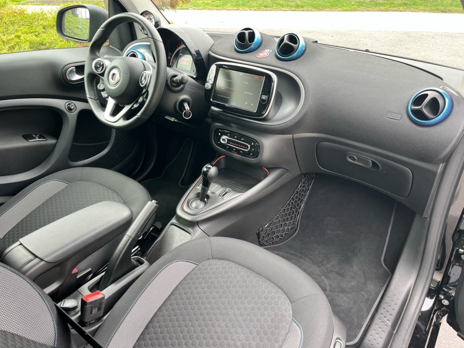 ⭐️SMART FORTWO EQ PRIME PANORAMA KAMERA PDC FULL OPREMA, fotografija 5