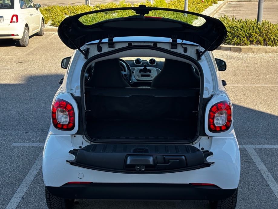 SMART FORTWO 1.0 AUTOMATIK PASSION REG 10/27, fotografija 9
