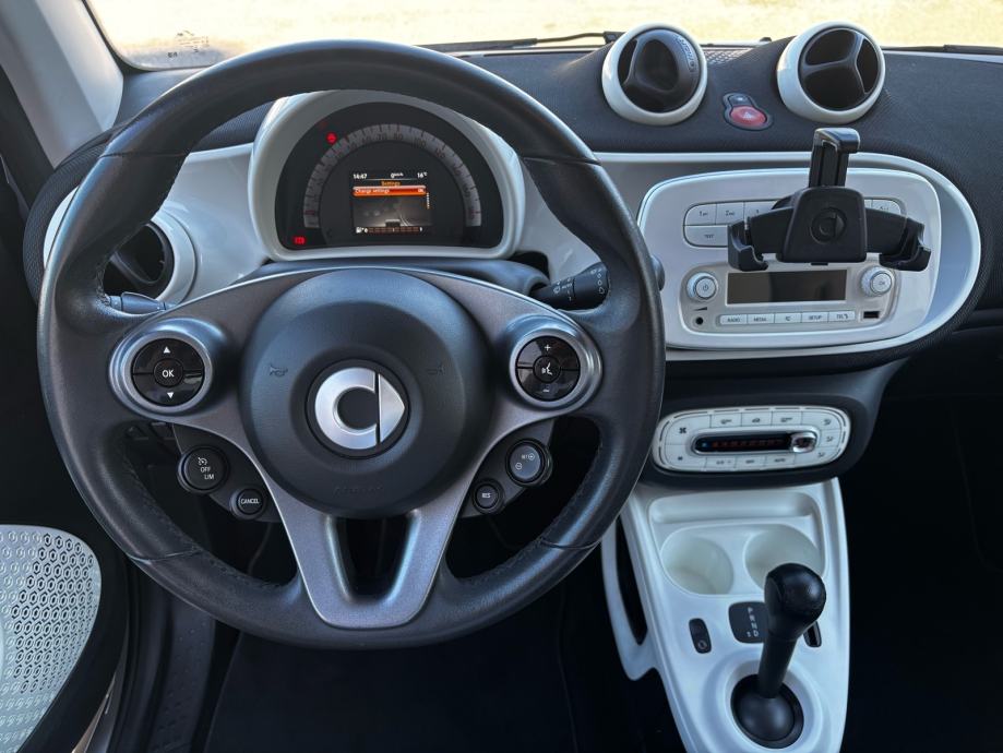 SMART FORTWO 1.0 AUTOMATIK PASSION REG 10/27, fotografija 17