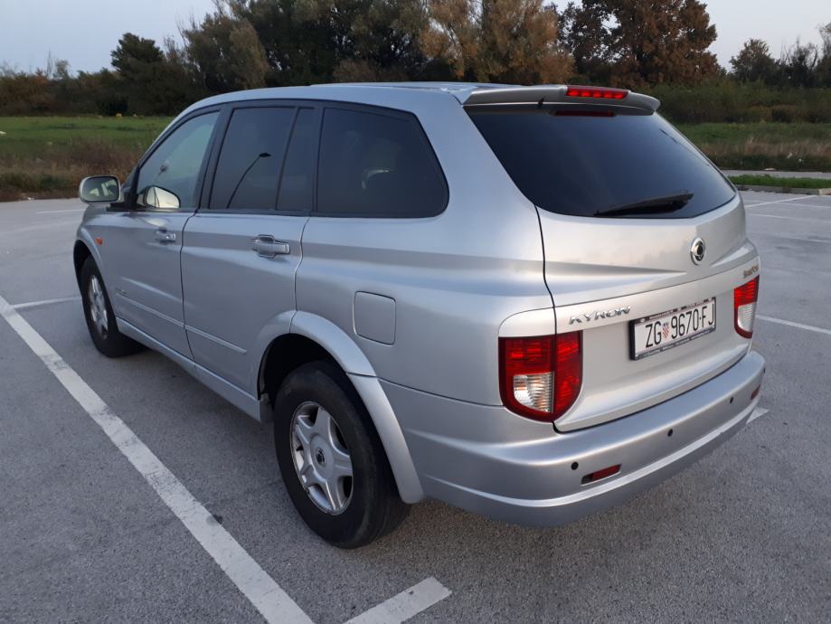 Ssangyong yong kyron