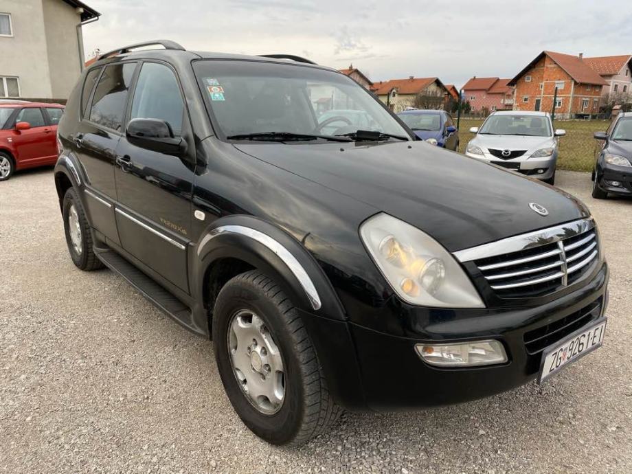 Ssangyong rexton rx270