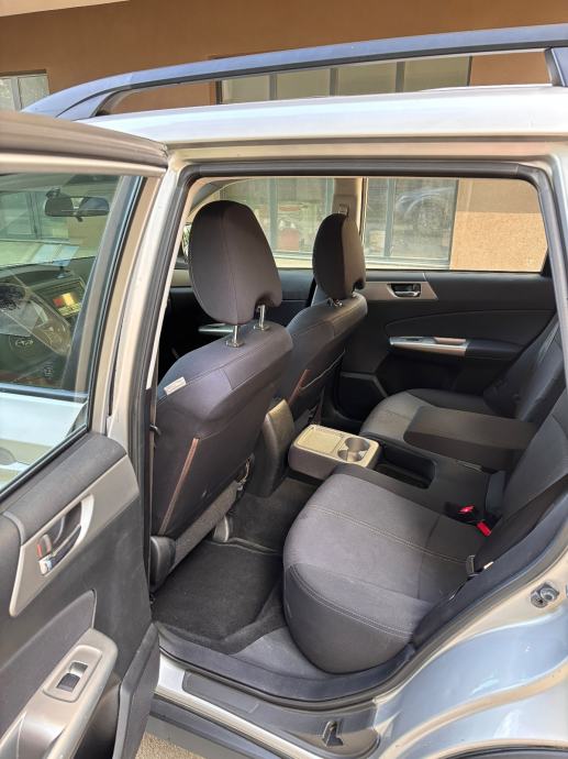Subaru Forester 2,0 T-D XS VQ AWD, fotografija 9