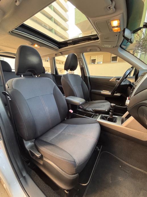 Subaru Forester 2,0 T-D XS VQ AWD, fotografija 10