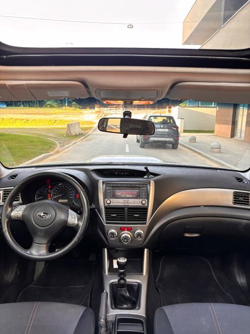 Subaru Forester 2,0 T-D XS VQ AWD, fotografija 12