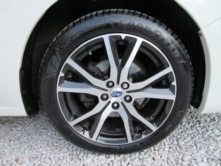 SUBARU IMPREZA 2.0 I 115 KW 4WD AUTOMATIK,KAMERA,TEMPOMAT,LED,ALU 17 !, fotografija 9